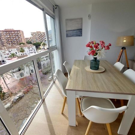 Beautiful Sea Views Cozy Apartment 350 M From Beach Бенальмадена Экстерьер фото