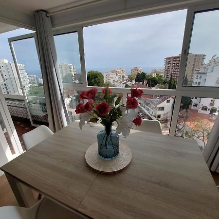 Beautiful Sea Views Cozy Apartment 350 M From Beach Бенальмадена Экстерьер фото