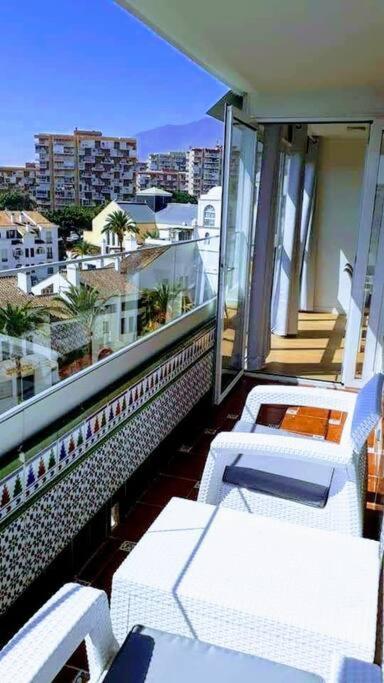 Beautiful Sea Views Cozy Apartment 350 M From Beach Бенальмадена Экстерьер фото