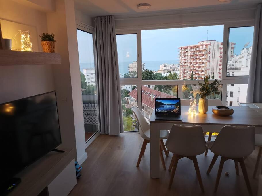 Beautiful Sea Views Cozy Apartment 350 M From Beach Бенальмадена Экстерьер фото